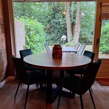 Vakantiehuis Heerlijk Boshuisje Bosnest De Vink Met Privetuin Nabij Veluwepark *