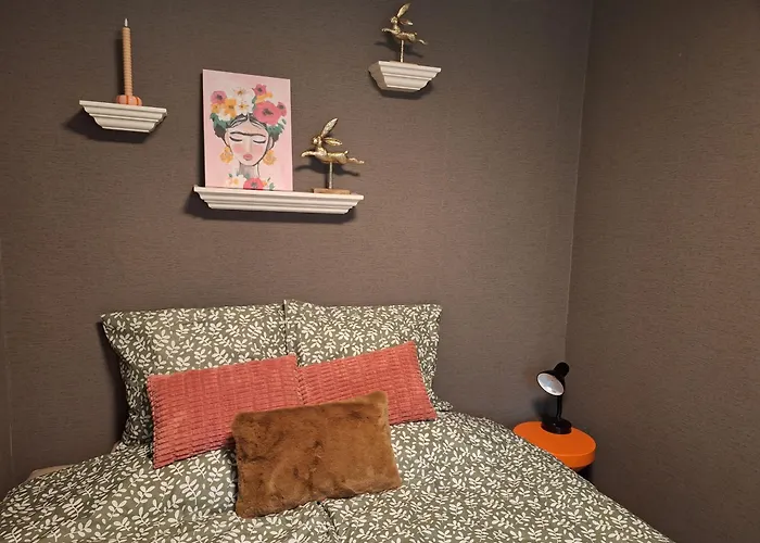 Semesterbostad Heerlijk Boshuisje Bosnest De Vink Met Privetuin Nabij Veluwepark