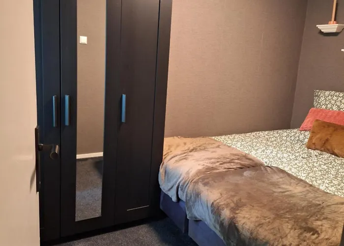 Heerlijk Boshuisje Bosnest De Vink Met Privetuin Nabij Veluwepark Semesterbostad Otterlo