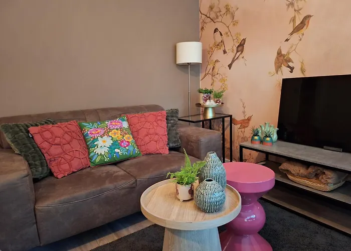 Heerlijk Boshuisje Bosnest De Vink Met Privetuin Nabij Veluwepark Semesterbostad Otterlo