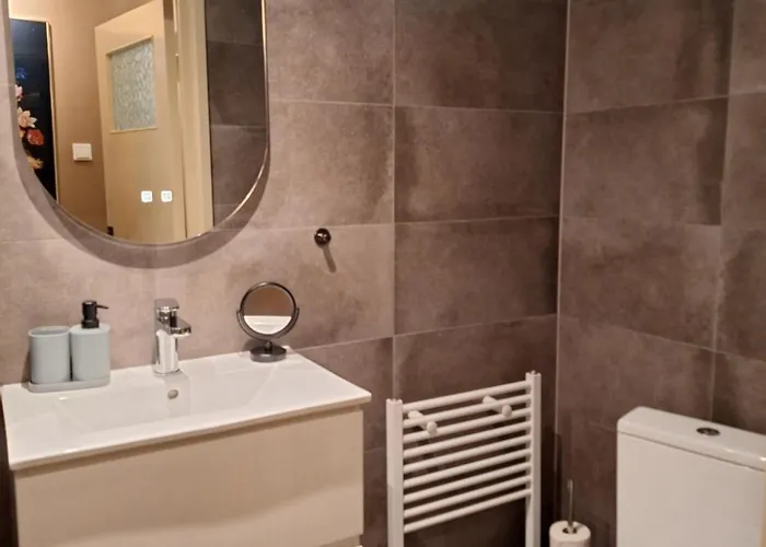 Hébergement de vacances Heerlijk Boshuisje Bosnest De Vink Met Privetuin Nabij Veluwepark *